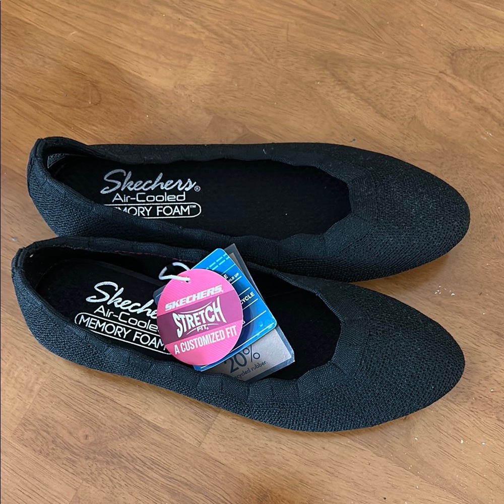 Skechers Black Flats Comfortable Loafers